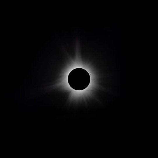 the moon eclipsing the sun